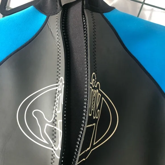 BODYGLOVE Women's wet suit. HYPERSTRETCH WAY. Temp. 3/2. HOST PICK - Picture 16 of 16